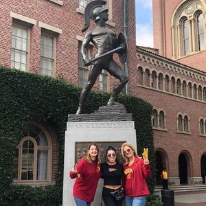 Meet your Posher, Lynn